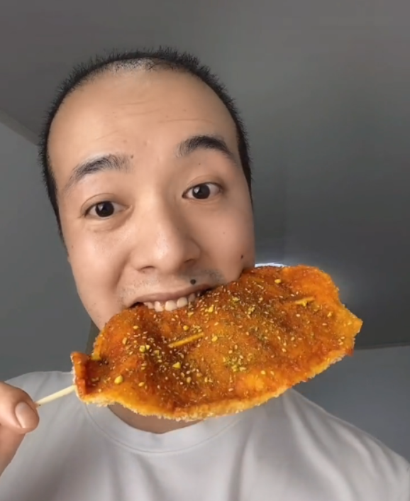 公然造假,一夜爆火!中国最“毁三观”网红,把官方逼急眼了