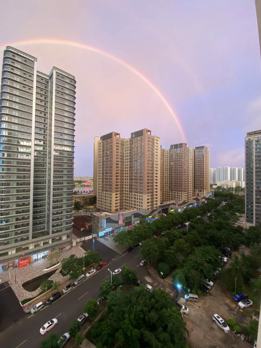 双彩虹绽放海口天空!点进来收集今日份美好→